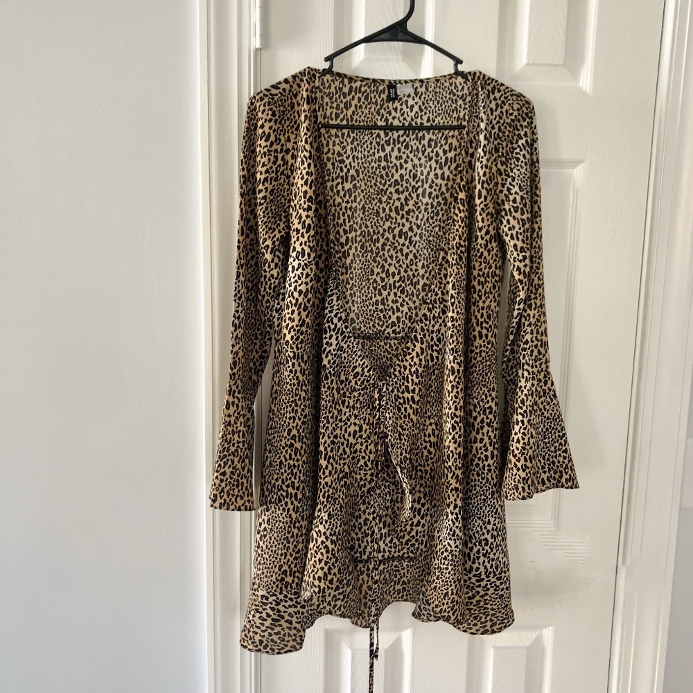 H&M Divided Cheetah Print Tie Front Beach Coverup